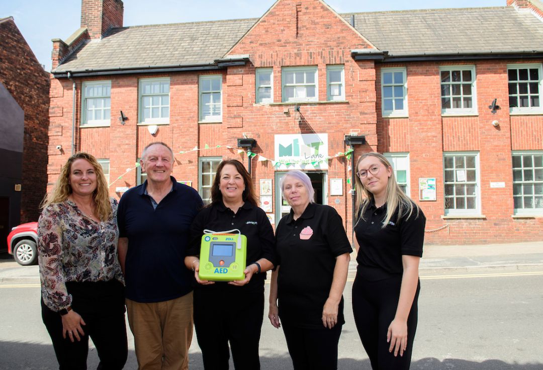 AED donation to Mint Lane